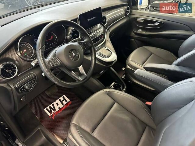 Чорний Мерседес В-Клас, об'ємом двигуна 2 л та пробігом 40 тис. км за 79500 $, фото 8 на Automoto.ua