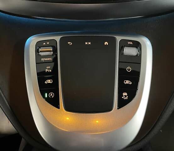 Чорний Мерседес В-Клас, об'ємом двигуна 2.14 л та пробігом 35 тис. км за 89700 $, фото 77 на Automoto.ua