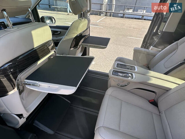 Черный Мерседес В-Класс, объемом двигателя 1.95 л и пробегом 57 тыс. км за 101000 $, фото 62 на Automoto.ua