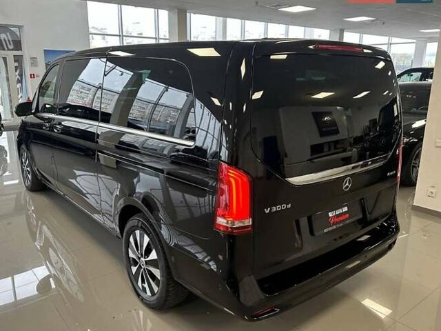 Чорний Мерседес В-Клас, об'ємом двигуна 2 л та пробігом 40 тис. км за 79500 $, фото 4 на Automoto.ua