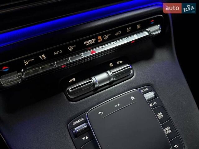 Черный Мерседес В-Класс, объемом двигателя 1.9 л и пробегом 8 тыс. км за 119500 $, фото 82 на Automoto.ua