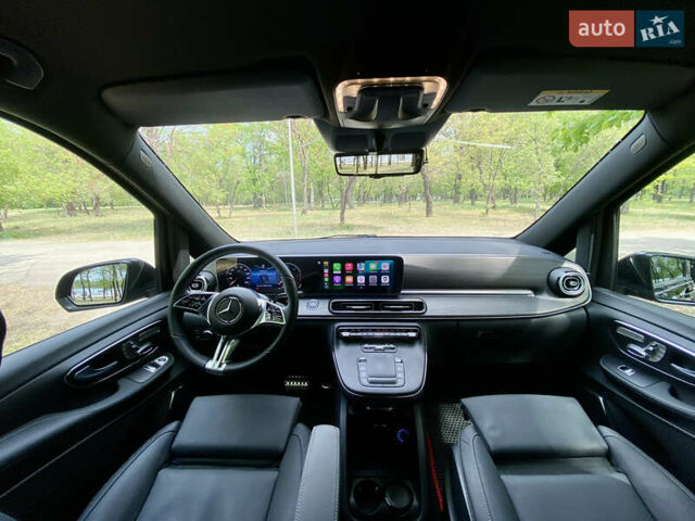 Чорний Мерседес В-Клас, об'ємом двигуна 1.95 л та пробігом 32 тис. км за 131500 $, фото 18 на Automoto.ua