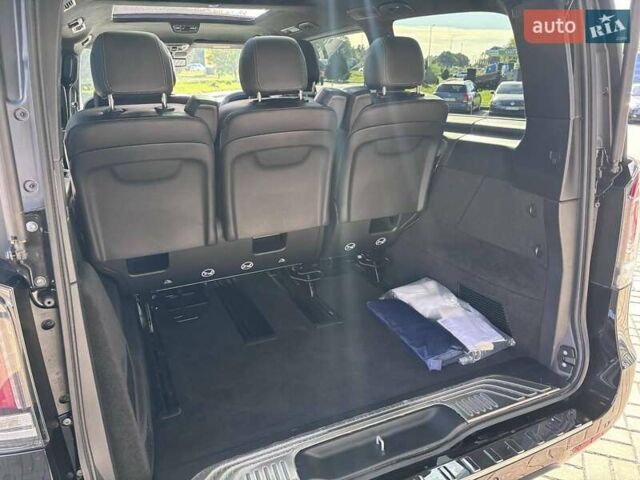 Чорний Мерседес В-Клас, об'ємом двигуна 2.14 л та пробігом 9 тис. км за 119800 $, фото 32 на Automoto.ua