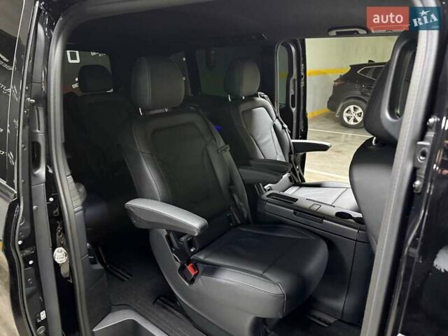 Черный Мерседес В-Класс, объемом двигателя 1.9 л и пробегом 8 тыс. км за 119500 $, фото 54 на Automoto.ua