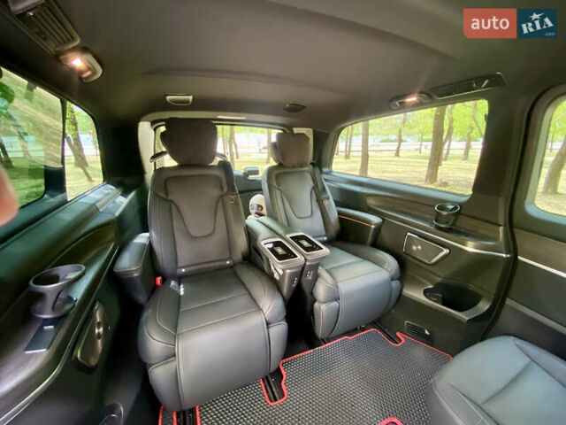 Чорний Мерседес В-Клас, об'ємом двигуна 1.95 л та пробігом 32 тис. км за 131500 $, фото 16 на Automoto.ua