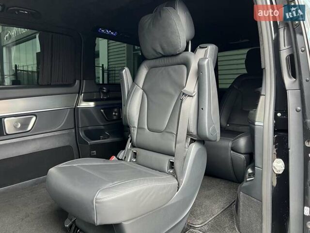 Черный Мерседес В-Класс, объемом двигателя 1.95 л и пробегом 93 тыс. км за 98500 $, фото 24 на Automoto.ua