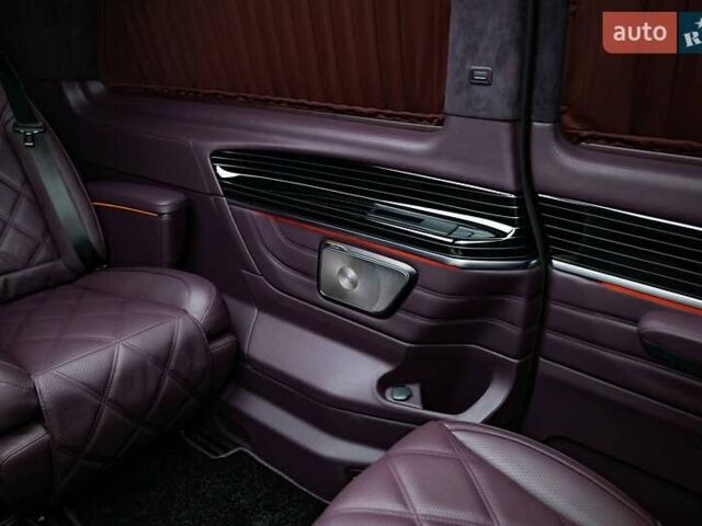 Черный Мерседес В-Класс, объемом двигателя 2.14 л и пробегом 5 тыс. км за 238322 $, фото 10 на Automoto.ua