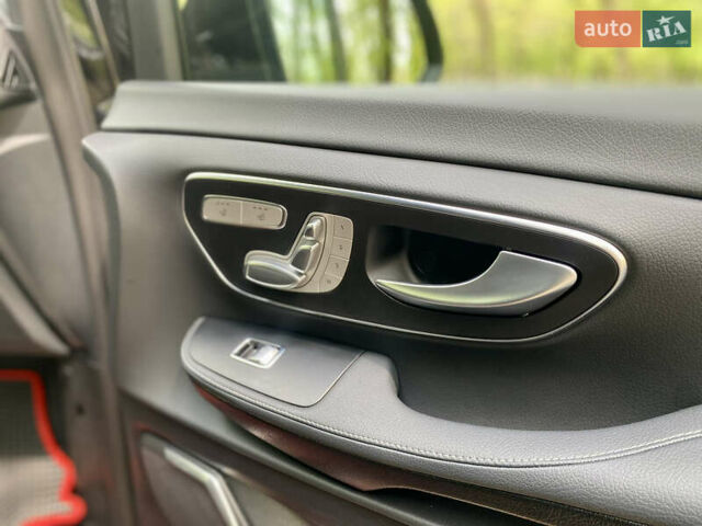 Чорний Мерседес В-Клас, об'ємом двигуна 1.95 л та пробігом 32 тис. км за 131500 $, фото 9 на Automoto.ua