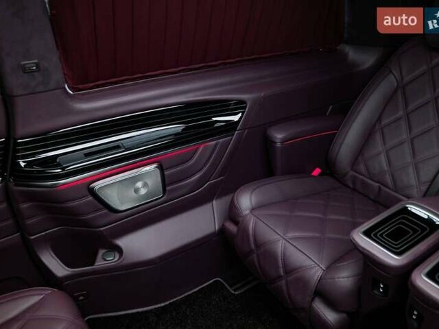 Черный Мерседес В-Класс, объемом двигателя 2.14 л и пробегом 5 тыс. км за 238322 $, фото 5 на Automoto.ua