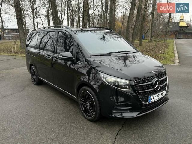 Черный Мерседес В-Класс, объемом двигателя 2 л и пробегом 41 тыс. км за 110000 $, фото 4 на Automoto.ua