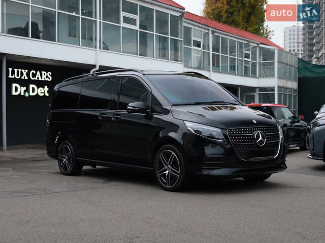 Черный Мерседес В-Класс, объемом двигателя 1.95 л и пробегом 19 тыс. км за 125000 $, фото 3 на Automoto.ua