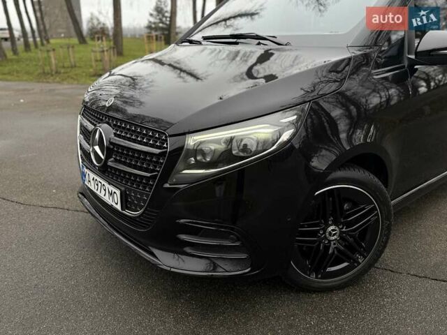 Черный Мерседес В-Класс, объемом двигателя 2 л и пробегом 41 тыс. км за 110000 $, фото 1 на Automoto.ua