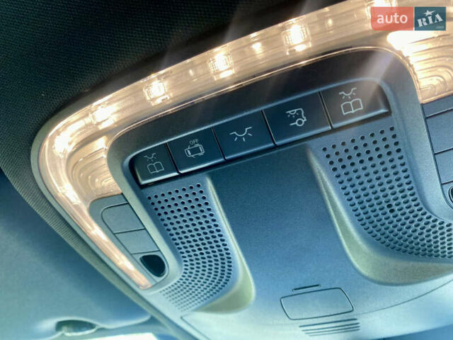 Чорний Мерседес В-Клас, об'ємом двигуна 1.95 л та пробігом 32 тис. км за 131500 $, фото 13 на Automoto.ua