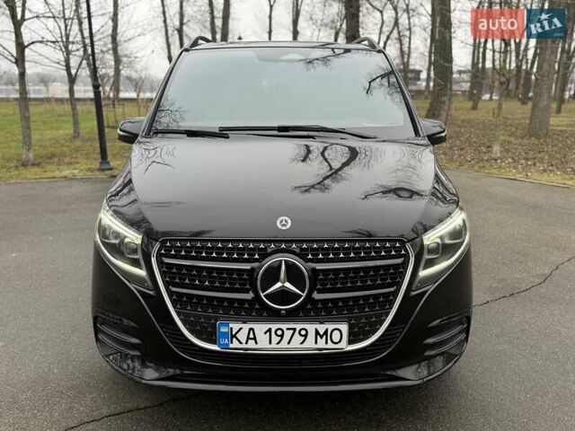 Черный Мерседес В-Класс, объемом двигателя 2 л и пробегом 41 тыс. км за 110000 $, фото 3 на Automoto.ua