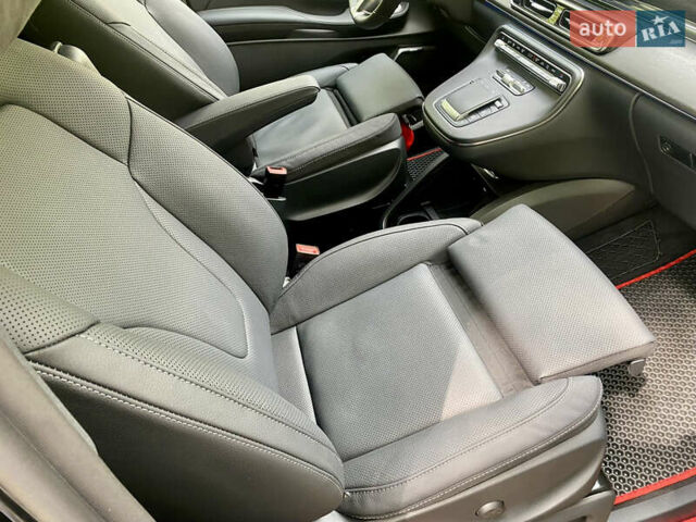 Чорний Мерседес В-Клас, об'ємом двигуна 1.95 л та пробігом 32 тис. км за 131500 $, фото 29 на Automoto.ua