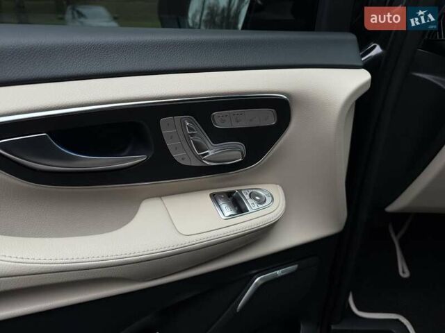 Черный Мерседес В-Класс, объемом двигателя 2 л и пробегом 41 тыс. км за 110000 $, фото 18 на Automoto.ua