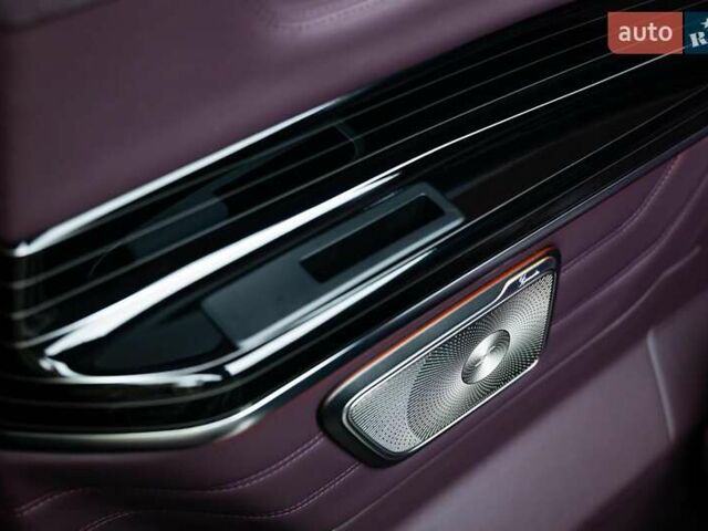 Черный Мерседес В-Класс, объемом двигателя 2.14 л и пробегом 5 тыс. км за 238322 $, фото 6 на Automoto.ua