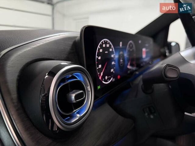 Черный Мерседес В-Класс, объемом двигателя 1.95 л и пробегом 53 тыс. км за 107500 $, фото 30 на Automoto.ua