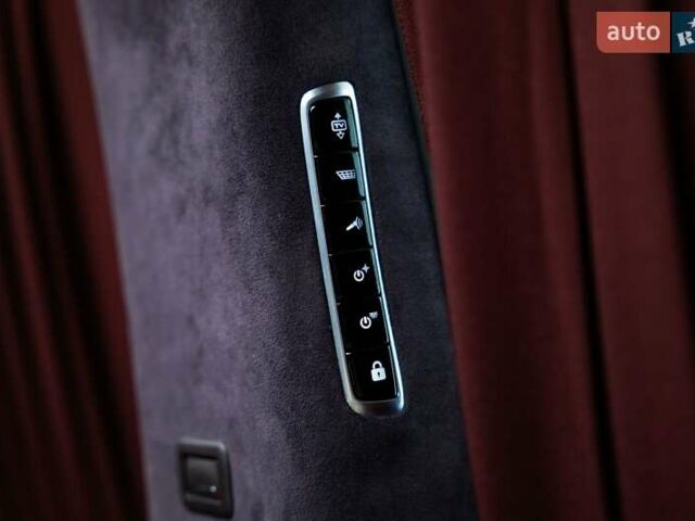 Черный Мерседес В-Класс, объемом двигателя 2.14 л и пробегом 5 тыс. км за 238322 $, фото 11 на Automoto.ua