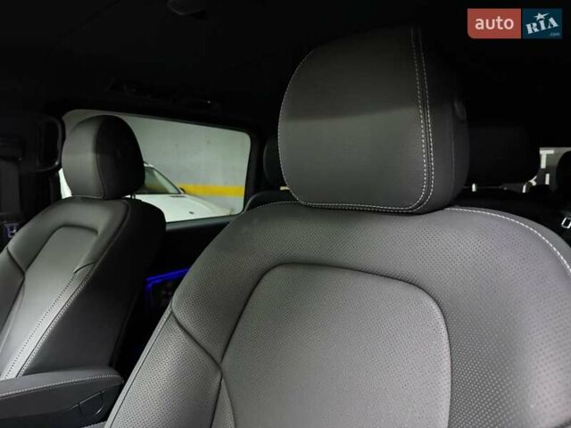 Черный Мерседес В-Класс, объемом двигателя 1.9 л и пробегом 8 тыс. км за 119500 $, фото 48 на Automoto.ua