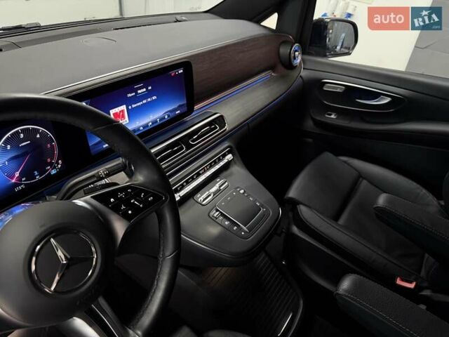 Черный Мерседес В-Класс, объемом двигателя 1.95 л и пробегом 53 тыс. км за 107500 $, фото 29 на Automoto.ua