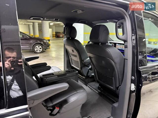 Черный Мерседес В-Класс, объемом двигателя 1.9 л и пробегом 8 тыс. км за 119500 $, фото 49 на Automoto.ua