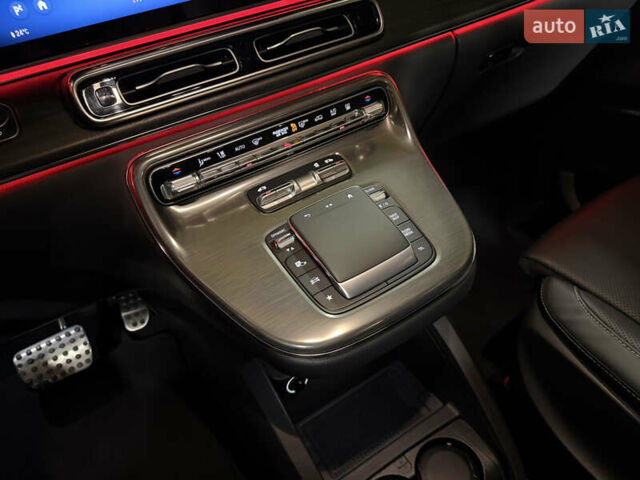 Черный Мерседес В-Класс, объемом двигателя 1.95 л и пробегом 78 тыс. км за 118000 $, фото 14 на Automoto.ua