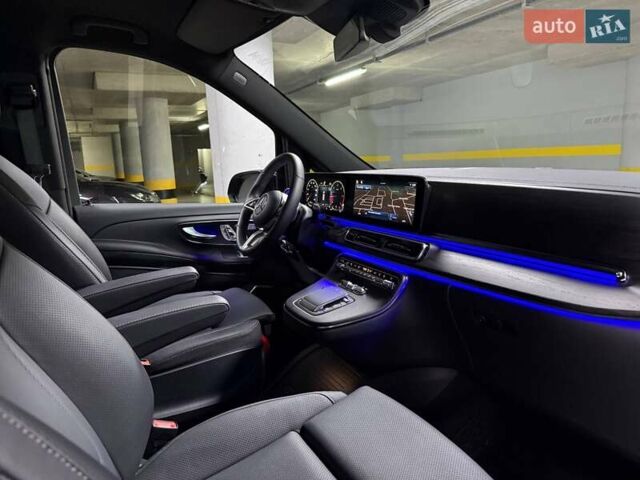 Черный Мерседес В-Класс, объемом двигателя 1.9 л и пробегом 8 тыс. км за 119500 $, фото 87 на Automoto.ua