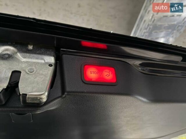 Черный Мерседес В-Класс, объемом двигателя 1.9 л и пробегом 8 тыс. км за 119500 $, фото 32 на Automoto.ua