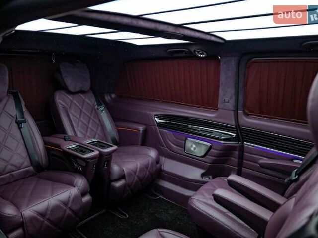 Черный Мерседес В-Класс, объемом двигателя 2.14 л и пробегом 5 тыс. км за 238322 $, фото 4 на Automoto.ua