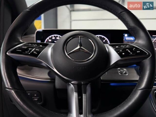 Черный Мерседес В-Класс, объемом двигателя 1.95 л и пробегом 53 тыс. км за 107500 $, фото 37 на Automoto.ua