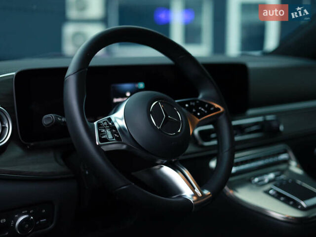 Черный Мерседес В-Класс, объемом двигателя 1.95 л и пробегом 19 тыс. км за 125000 $, фото 15 на Automoto.ua