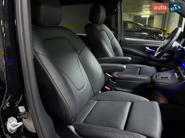 Черный Мерседес В-Класс, объемом двигателя 1.9 л и пробегом 8 тыс. км за 119500 $, фото 90 на Automoto.ua