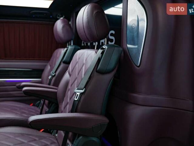 Черный Мерседес В-Класс, объемом двигателя 2.14 л и пробегом 5 тыс. км за 238322 $, фото 13 на Automoto.ua