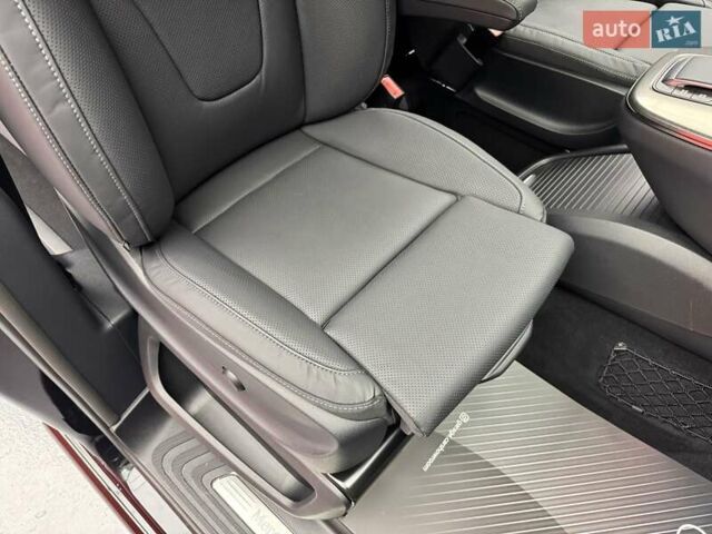 Чорний Мерседес В-Клас, об'ємом двигуна 1.9 л та пробігом 1 тис. км за 159800 $, фото 68 на Automoto.ua