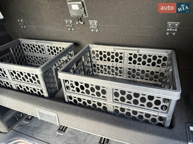 Чорний Мерседес В-Клас, об'ємом двигуна 1.95 л та пробігом 1 тис. км за 159000 $, фото 56 на Automoto.ua