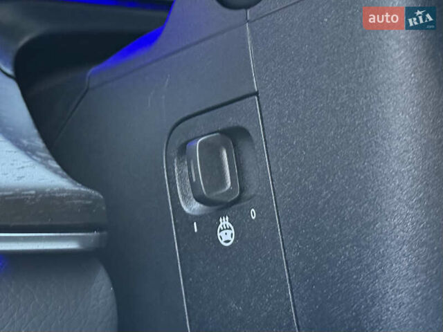 Чорний Мерседес В-Клас, об'ємом двигуна 1.95 л та пробігом 1 тис. км за 159000 $, фото 78 на Automoto.ua