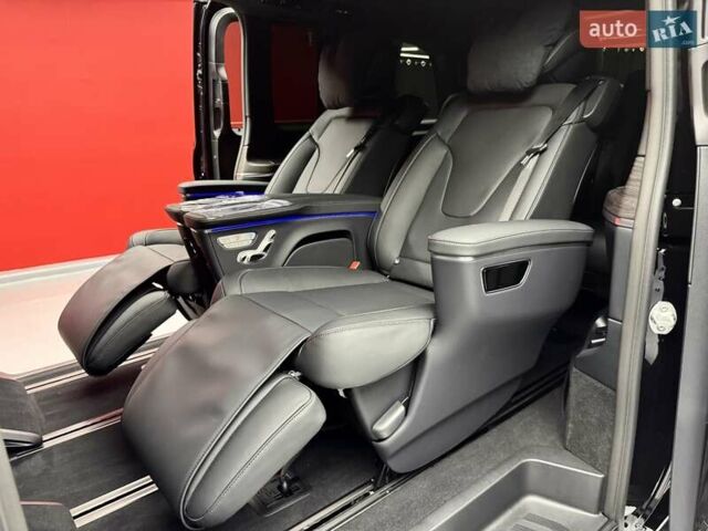 Чорний Мерседес В-Клас, об'ємом двигуна 1.9 л та пробігом 1 тис. км за 159800 $, фото 46 на Automoto.ua