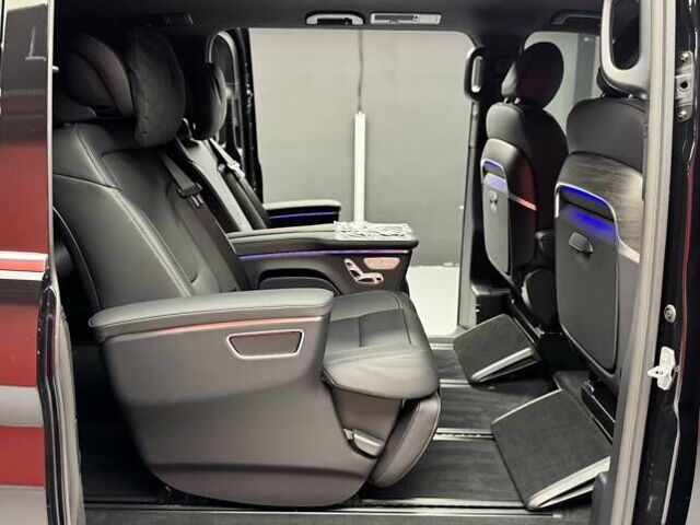 Чорний Мерседес В-Клас, об'ємом двигуна 1.9 л та пробігом 1 тис. км за 159800 $, фото 52 на Automoto.ua