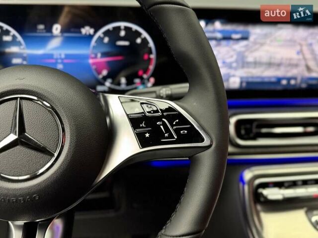 Чорний Мерседес В-Клас, об'ємом двигуна 1.9 л та пробігом 1 тис. км за 159800 $, фото 39 на Automoto.ua