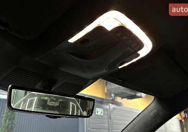 Черный Мерседес В-Класс, объемом двигателя 2.14 л и пробегом 15 тыс. км за 178000 $, фото 2 на Automoto.ua