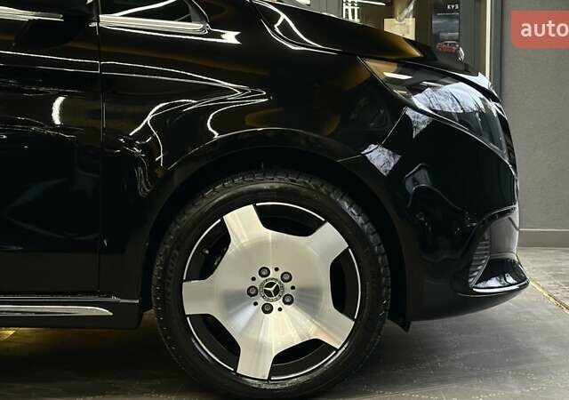 Черный Мерседес В-Класс, объемом двигателя 2.14 л и пробегом 15 тыс. км за 178000 $, фото 1 на Automoto.ua