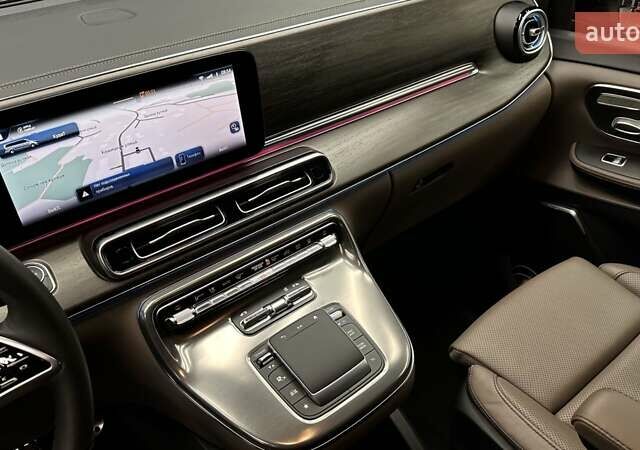 Черный Мерседес В-Класс, объемом двигателя 2.14 л и пробегом 15 тыс. км за 178000 $, фото 26 на Automoto.ua