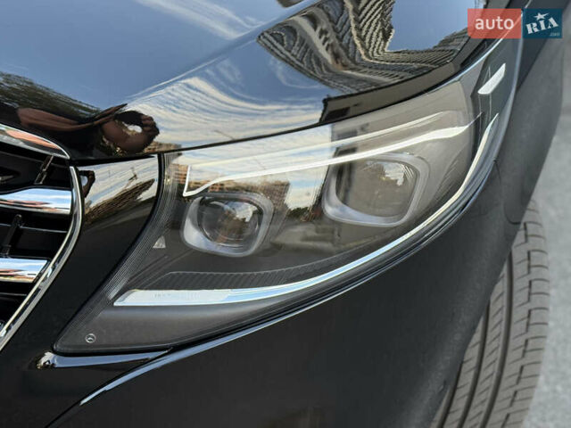 Чорний Мерседес В-Клас, об'ємом двигуна 1.95 л та пробігом 1 тис. км за 159000 $, фото 35 на Automoto.ua