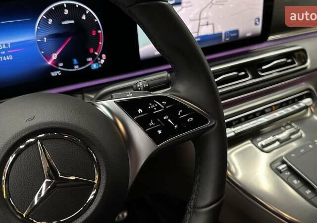 Черный Мерседес В-Класс, объемом двигателя 2.14 л и пробегом 15 тыс. км за 178000 $, фото 20 на Automoto.ua
