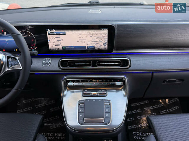 Черный Мерседес В-Класс, объемом двигателя 1.95 л и пробегом 1 тыс. км за 159000 $, фото 70 на Automoto.ua