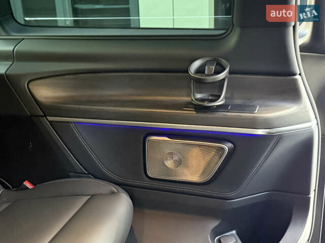 Чорний Мерседес В-Клас, об'ємом двигуна 1.95 л та пробігом 1 тис. км за 159000 $, фото 55 на Automoto.ua