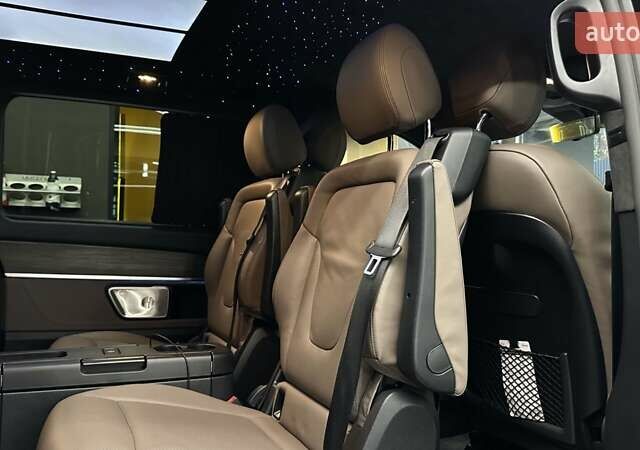 Черный Мерседес В-Класс, объемом двигателя 2.14 л и пробегом 15 тыс. км за 178000 $, фото 12 на Automoto.ua