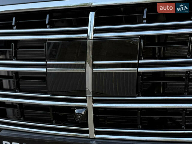 Чорний Мерседес В-Клас, об'ємом двигуна 1.95 л та пробігом 1 тис. км за 159000 $, фото 33 на Automoto.ua