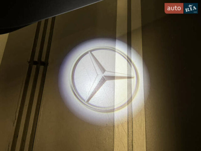 Чорний Мерседес В-Клас, об'ємом двигуна 1.95 л та пробігом 1 тис. км за 159000 $, фото 95 на Automoto.ua